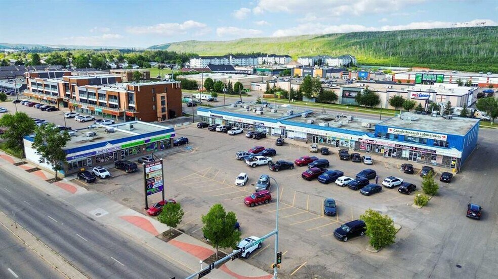 8706 Franklin Ave, Fort McMurray, AB à vendre - Photo de l’immeuble – Image 1 sur 9