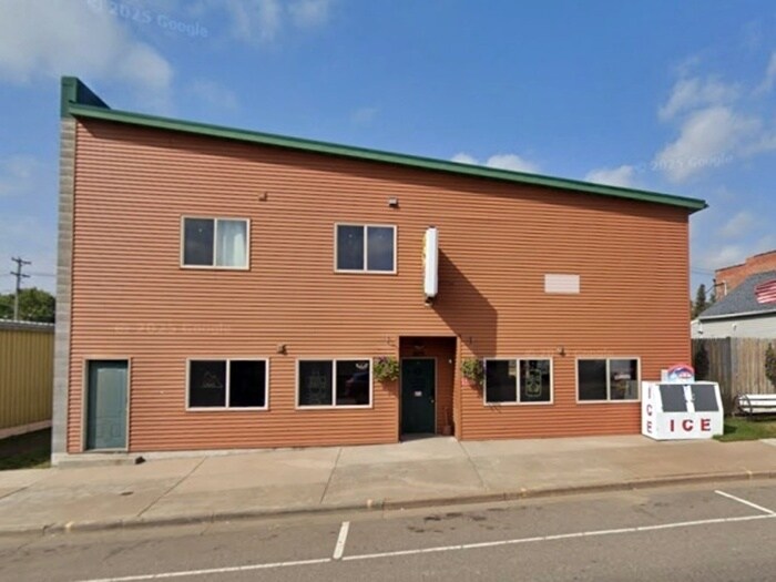 207 N Washington St, Thorp, WI à vendre - Photo de l’immeuble – Image 1 sur 24