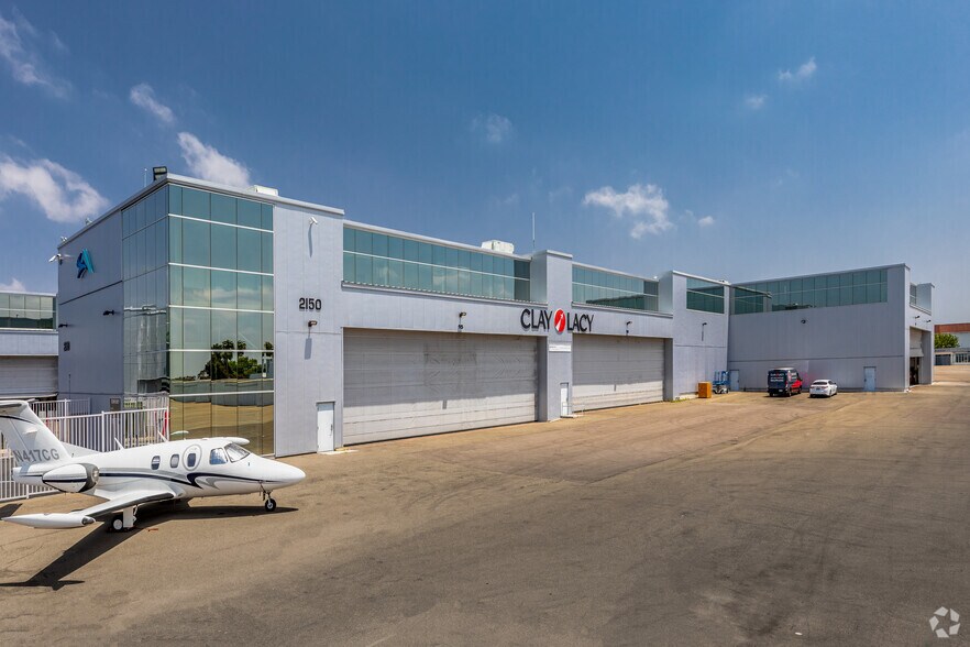 2150 Palomar Airport Rd, Carlsbad, CA à louer - Photo de l’immeuble – Image 1 sur 1