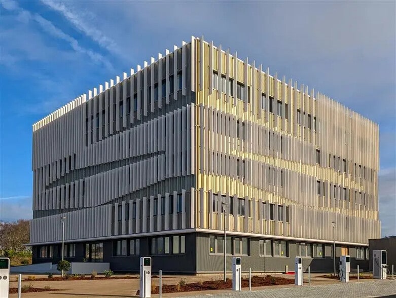Bureau dans Saint-Brieuc à louer - Photo de l’immeuble – Image 2 sur 5