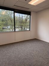 8400 Corporate Dr, Landover, MD à louer Photo intérieure– Image 1 sur 11