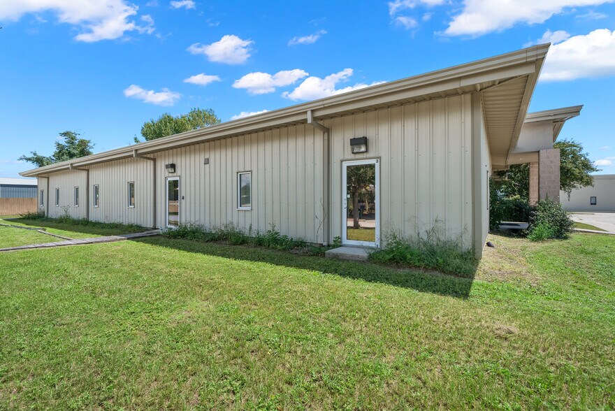 210 N Tyndall Pky, Panama City, FL à vendre - Photo de l’immeuble – Image 2 sur 19