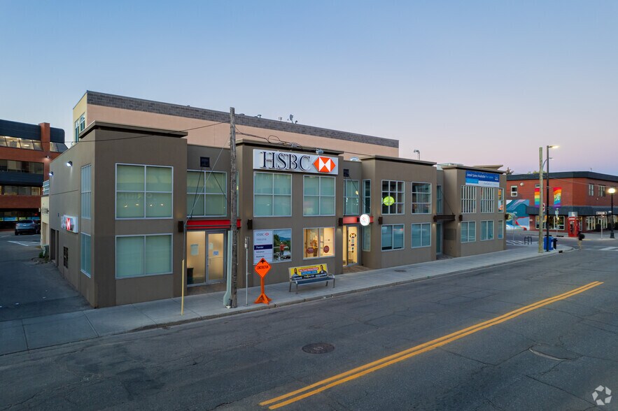 1217 Kensington Rd NW, Calgary, AB à louer - Photo de l’immeuble – Image 1 sur 6