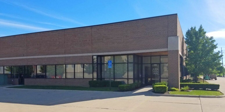 36155-36199 Mound Rd, Sterling Heights, MI à louer Photo principale– Image 1 sur 2