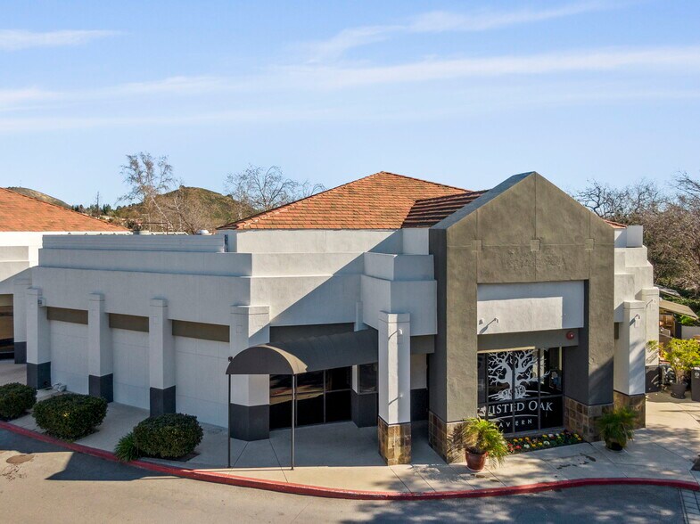 30105-30115 Agoura Rd, Agoura Hills, CA à vendre - Photo de l’immeuble – Image 2 sur 17