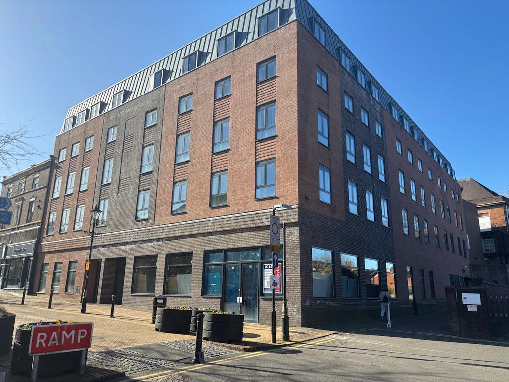 47 Ironmarket, Newcastle Under Lyme à louer Photo de l’immeuble– Image 1 sur 17