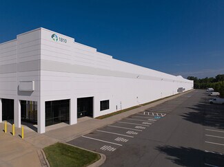 Plus de détails pour 1810 W Pointe Dr, Charlotte, NC - Industriel/Logistique à louer