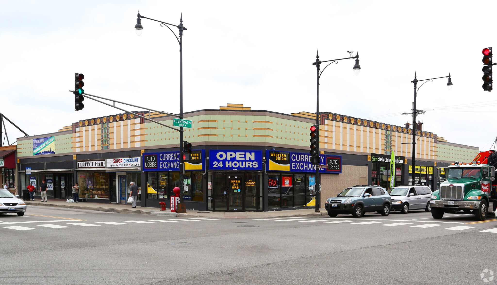 5551-5559 W Belmont Ave, Chicago, IL à louer Photo principale– Image 1 sur 5