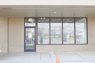 5600 Brainerd Rd, Chattanooga, TN à louer Photo de l’immeuble– Image 1 sur 2