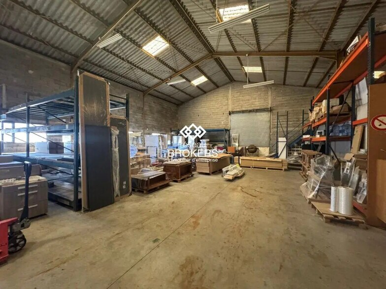 Local d’activités dans Colomiers à louer - Photo de l’immeuble – Image 3 sur 8