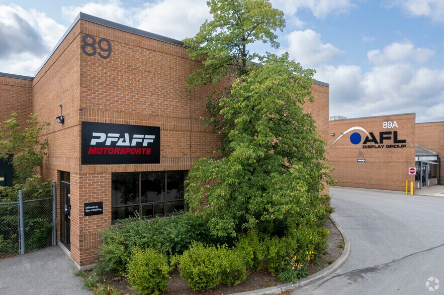 89 Connie Cres, Vaughan, ON à louer - Photo principale – Image 1 sur 4
