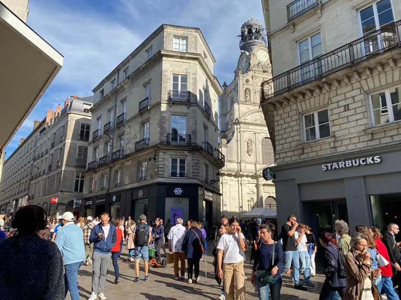 Local commercial dans Nantes à louer - Photo de l’immeuble – Image 3 sur 6