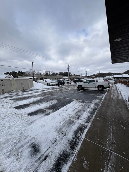 4257 Southtowne Dr, Eau Claire, WI à louer - Photo de l’immeuble – Image 2 sur 25