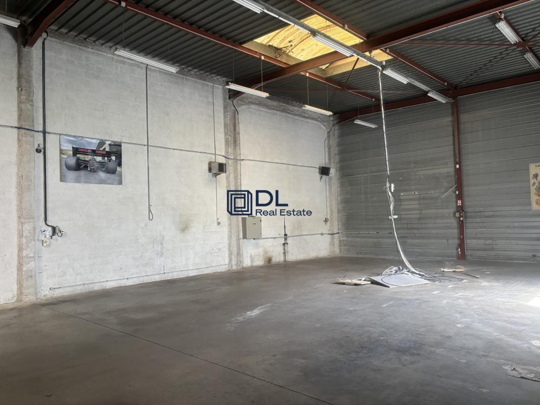 Industriel/Logistique dans Sainte-Geneviève-des-Bois à vendre Photo intérieure– Image 1 sur 8