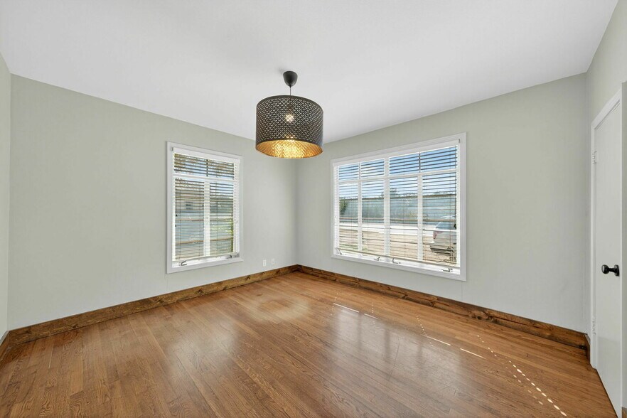 920 E Blanco Rd, Boerne, TX à louer - Photo de l’immeuble – Image 1 sur 7