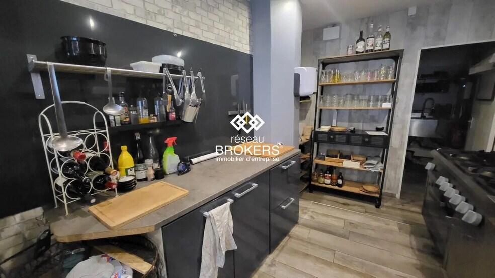 Local commercial dans Le Havre à louer - Photo de l’immeuble – Image 3 sur 4