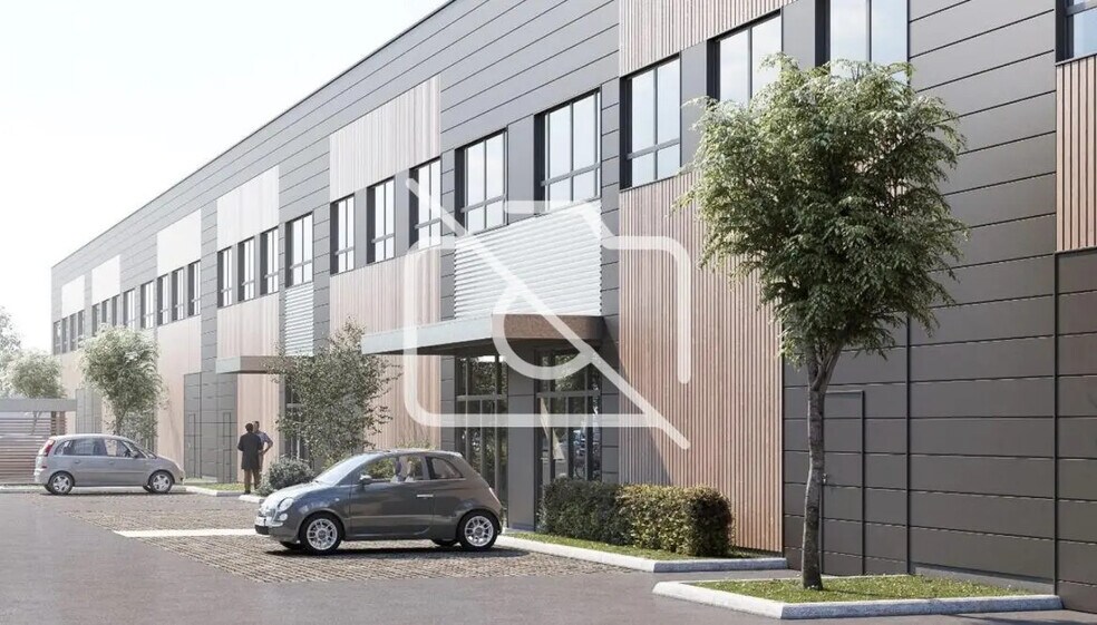 Local d’activités dans Trappes à louer - Photo de l’immeuble – Image 1 sur 6