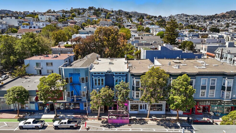 920 Valencia St, San Francisco, CA à vendre - Photo de l’immeuble – Image 2 sur 14