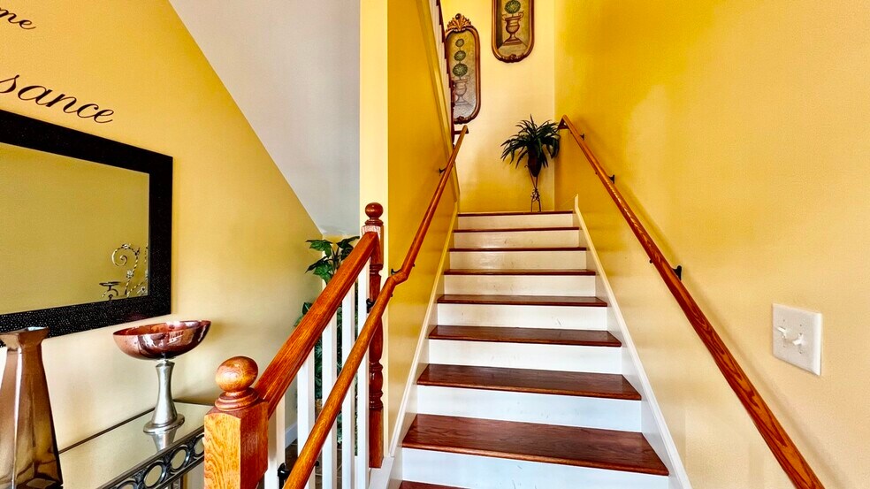 2469 E Piedmont Rd, Marietta, GA à louer - Photo de l’immeuble – Image 3 sur 9