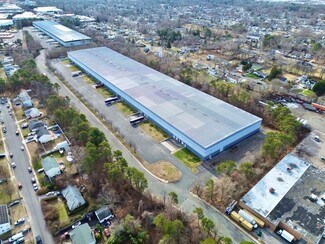 Plus de détails pour 145 Candlewood Rd, Bay Shore, NY - Industriel/Logistique à louer