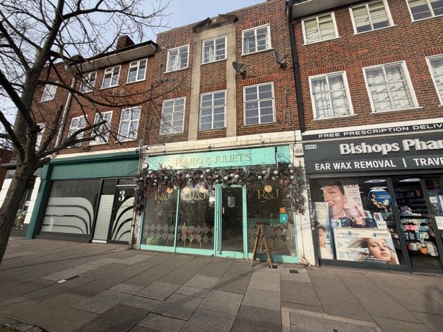 1-23 Lyttleton Rd, Londres à louer - Photo de l’immeuble – Image 2 sur 4