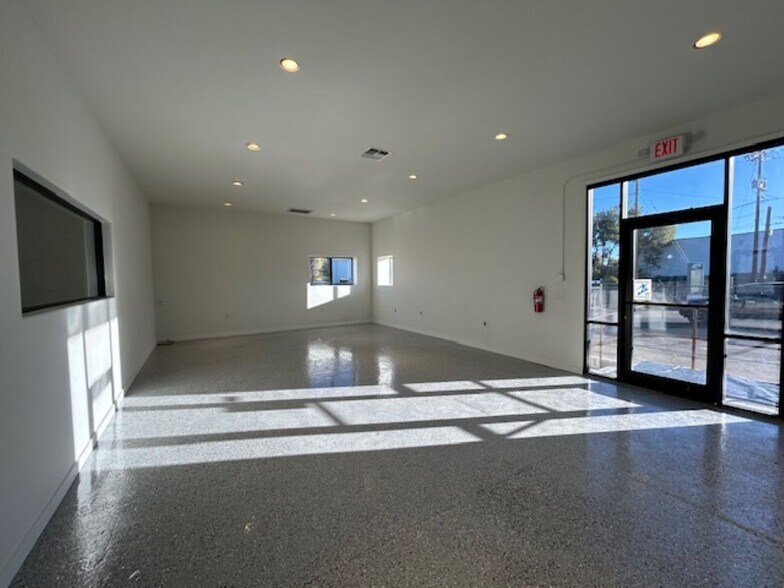 303 N Summit Ave, Prescott, AZ à louer - Photo de l’immeuble – Image 2 sur 10