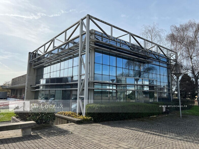 Industriel/Logistique dans Gennevilliers à louer - Photo de l’immeuble – Image 1 sur 8