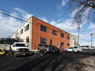 Plus de détails pour 5706-5712 Frederick Ave, Rockville, MD - Industriel/Logistique à louer