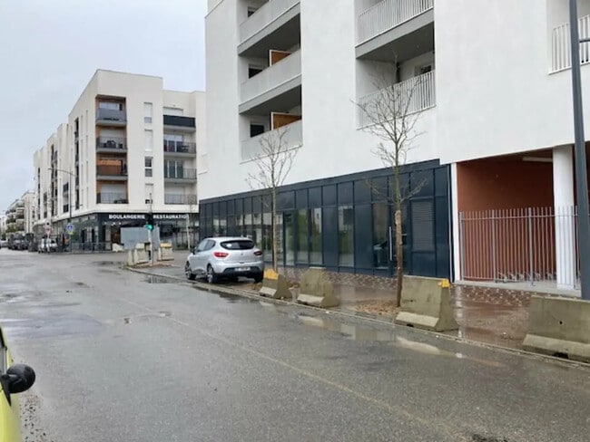 Plus de détails pour Local commercial à vendre