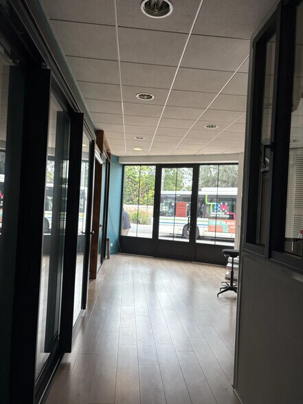 Local commercial dans Bordeaux à louer - Photo intérieure – Image 1 sur 12