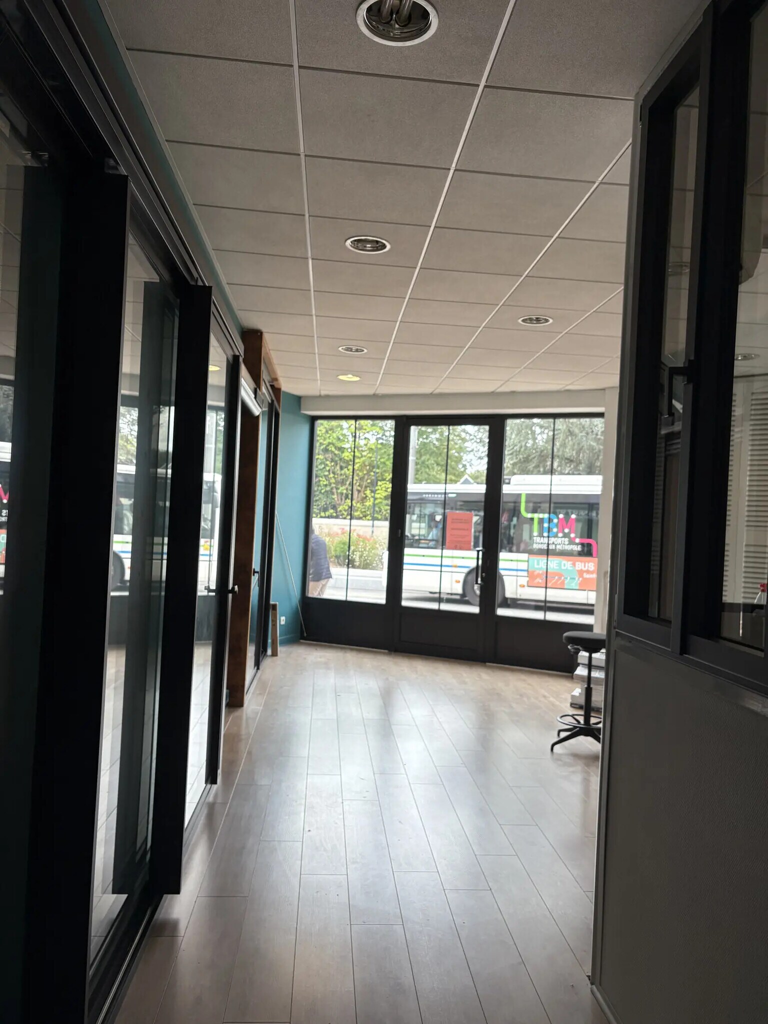 Local commercial dans Bordeaux à louer Photo intérieure– Image 1 sur 13