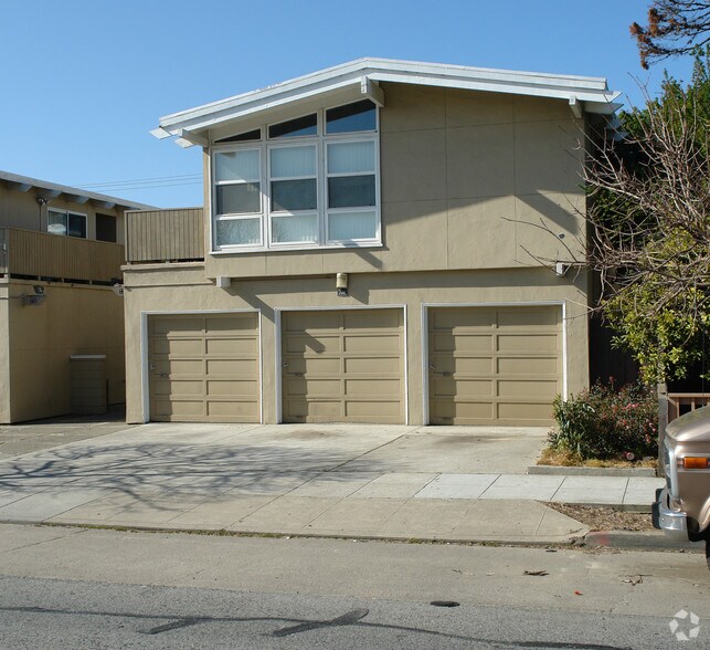 739 N Amphlett Blvd, San Mateo, CA à vendre - Photo de l’immeuble – Image 2 sur 8