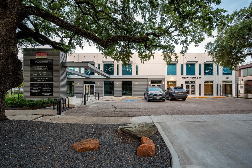 1500 McGowen St, Houston, TX à louer - Photo de l’immeuble – Image 3 sur 29