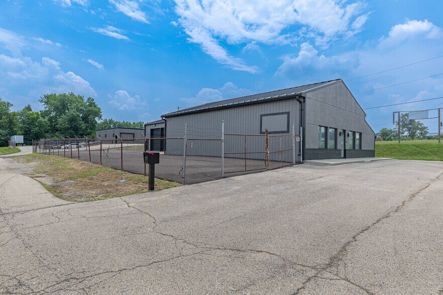 2710 Needmore Rd, Dayton, OH à louer - Photo de l’immeuble – Image 3 sur 11