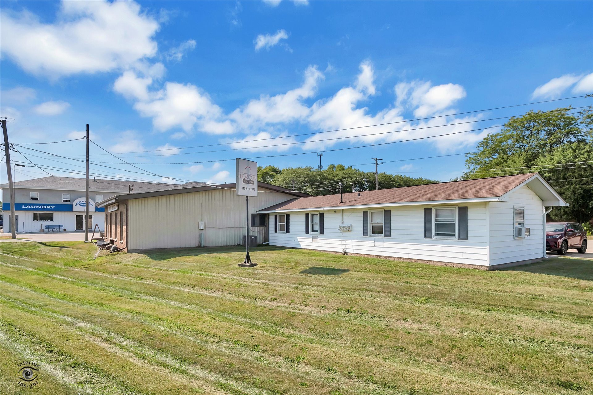 1112 E Railroad St, Sandwich, IL à vendre Photo de l’immeuble– Image 1 sur 45
