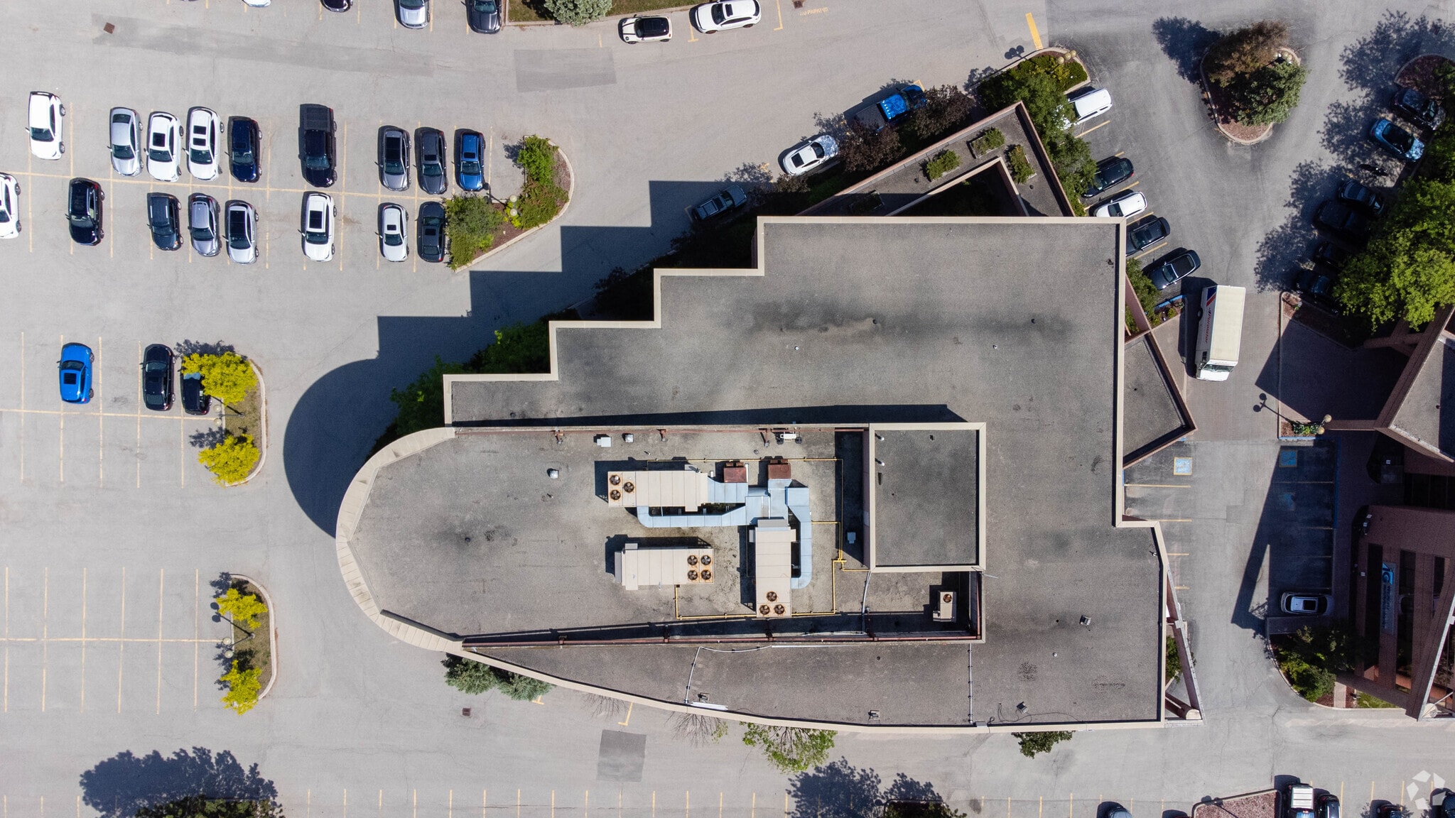 126 Wellington St, Barrie, ON à louer Aérien– Image 1 sur 3