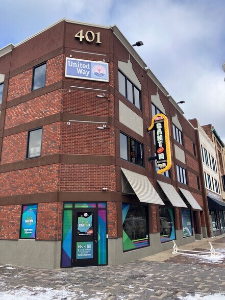 401 Market Ave N, Canton, OH à louer - Photo de l’immeuble – Image 3 sur 7