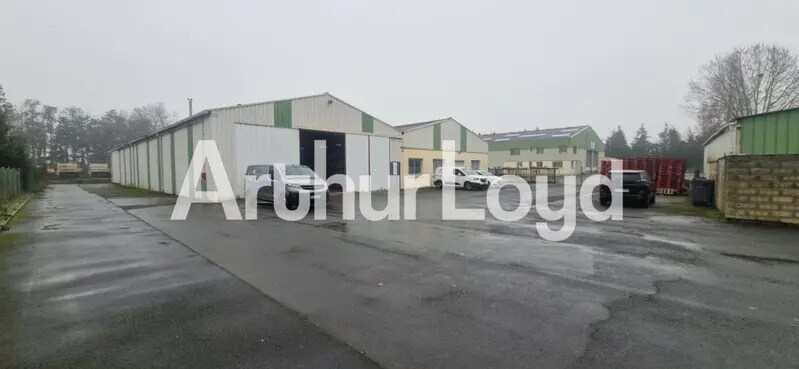 Local d'activités dans Giberville à vendre - Photo de l’immeuble – Image 2 sur 3