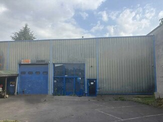 Plus de détails pour Local d'activités à louer