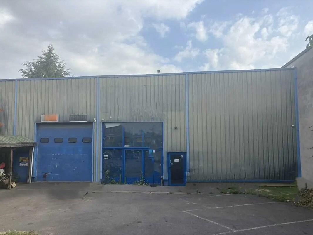 4 Rue De La Fraternité, Villiers-sur-Marne à louer Photo de l’immeuble– Image 1 sur 10