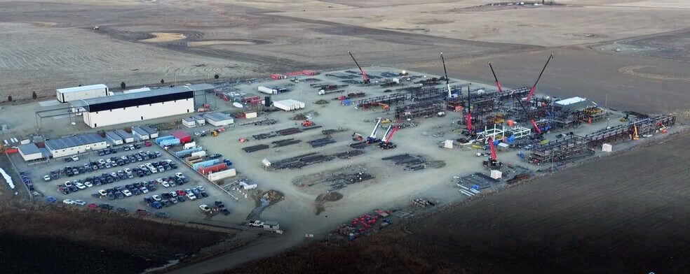 262110 Range Rd 281, Rocky View No 44, AB à louer - Photo de l’immeuble – Image 1 sur 3