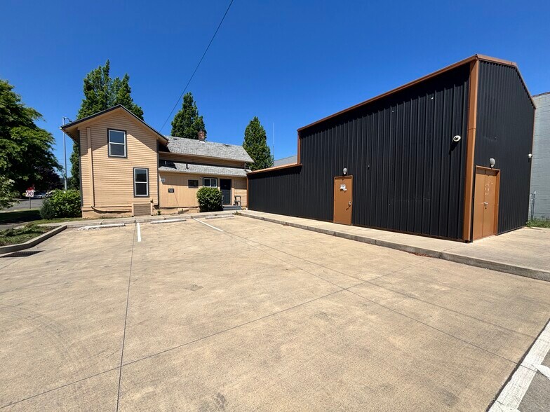 309 Shipping St NE, Salem, OR à louer - Photo de l’immeuble – Image 3 sur 15