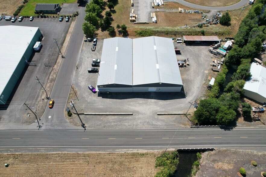 893 Wilco Rd, Stayton, OR à vendre - Photo de l’immeuble – Image 3 sur 26