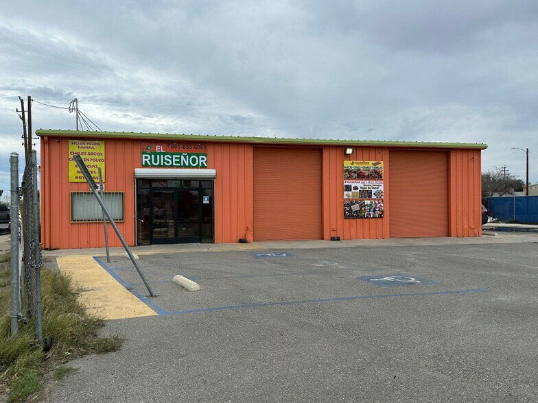 518-522 E California Ave, Bakersfield, CA à louer - Photo de l’immeuble – Image 2 sur 5