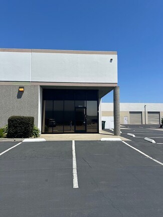 Plus de détails pour 1205 Linda Vista Dr, San Marcos, CA - Industriel/Logistique à louer