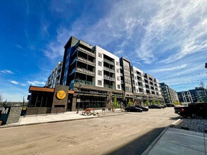 8620 Canada Olympic Dr SW, Calgary, AB à louer Photo de l’immeuble– Image 1 sur 1