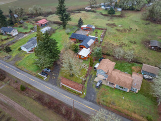 Plus de détails pour 909 Curry Rd, Roseburg, OR - Spécialisé à vendre