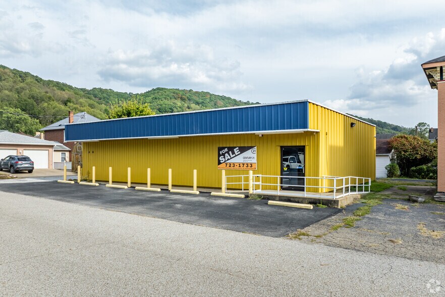 900 Ridge Ave, New Cumberland, WV à vendre - Photo de l’immeuble – Image 3 sur 4