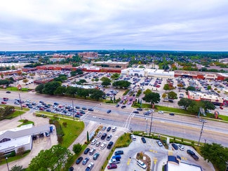 Plus de détails pour 7502-7950 W FM-1960, Houston, TX - Local commercial à louer