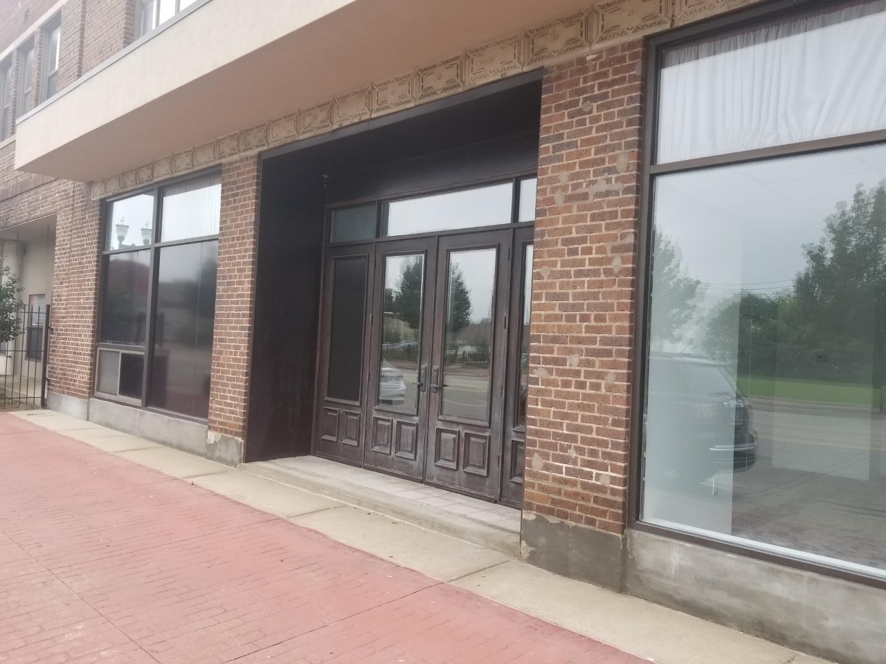 101-111 S Washington Ave, Saginaw, MI à louer Photo de l’immeuble– Image 1 sur 4